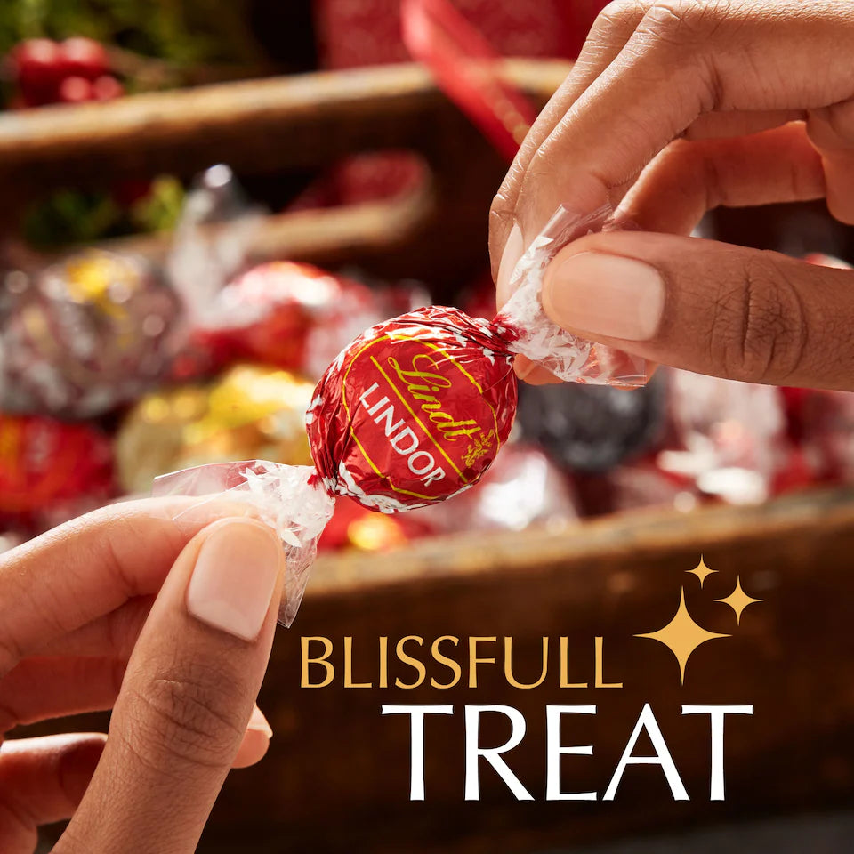 Lindt Lindor Assorted Chocolate Truffles Box 337g